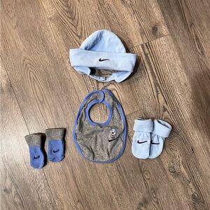 Nike Baby 6-12M Blue 4 Pc Winter Accessories Set - Hat Gloves Socks Mittens